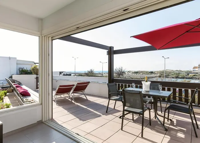 Villa Rocca - Vue Mer - Terrasse - Parking - Plage - Village Naturiste Apartment *